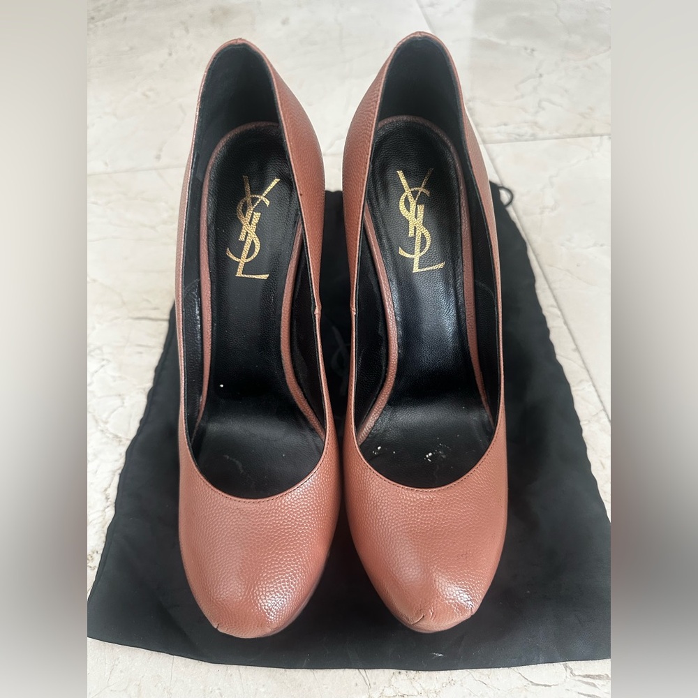 Yves Saint Laurent YSL Tribtoo Nude Leather Pumps